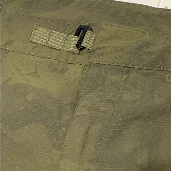 Viktos Operatus Green Camo Cargo Utility Short Size 38 Tech - Picture 7 of 11